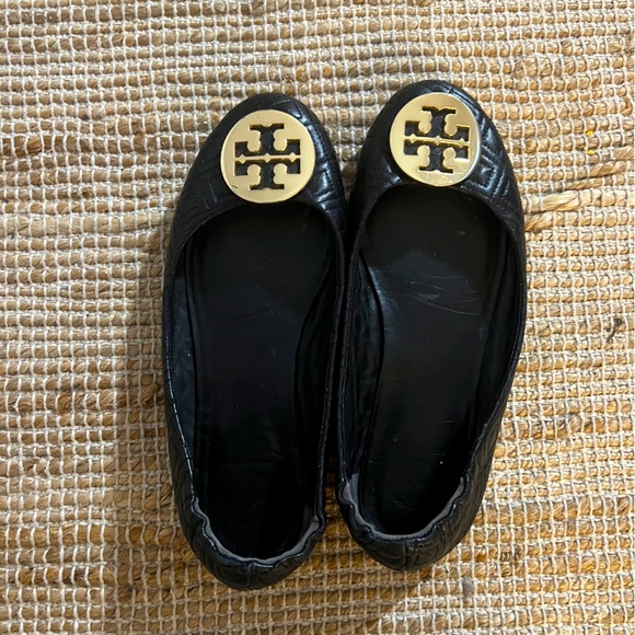 Tory Burch Shoes - Tory Burch quilted Minnie ballet flat in black